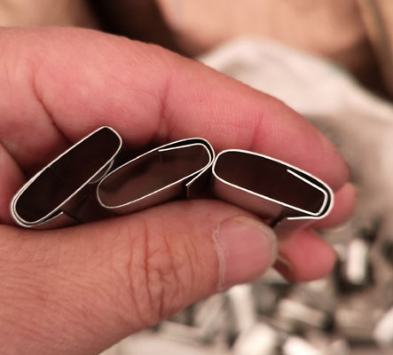Gripper gegalvaniseerde metalen afdichtingen elektroplaat oppervlak voor PP polypropyleen band