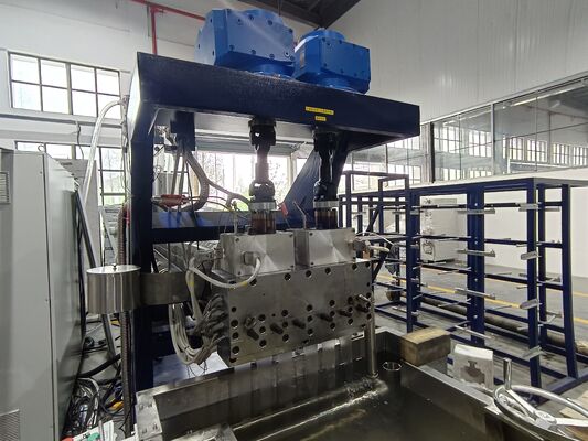 High-Capacity 240 kg/h Output PP Strapping Extrusion Line met φ120mm Schroef en 55KW Motor