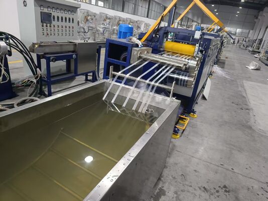 Gesynchroniseerde productie van 6 banden met een maatconsistentie van ≤ ± 0,05 mm – PP-omsnoeringslijn